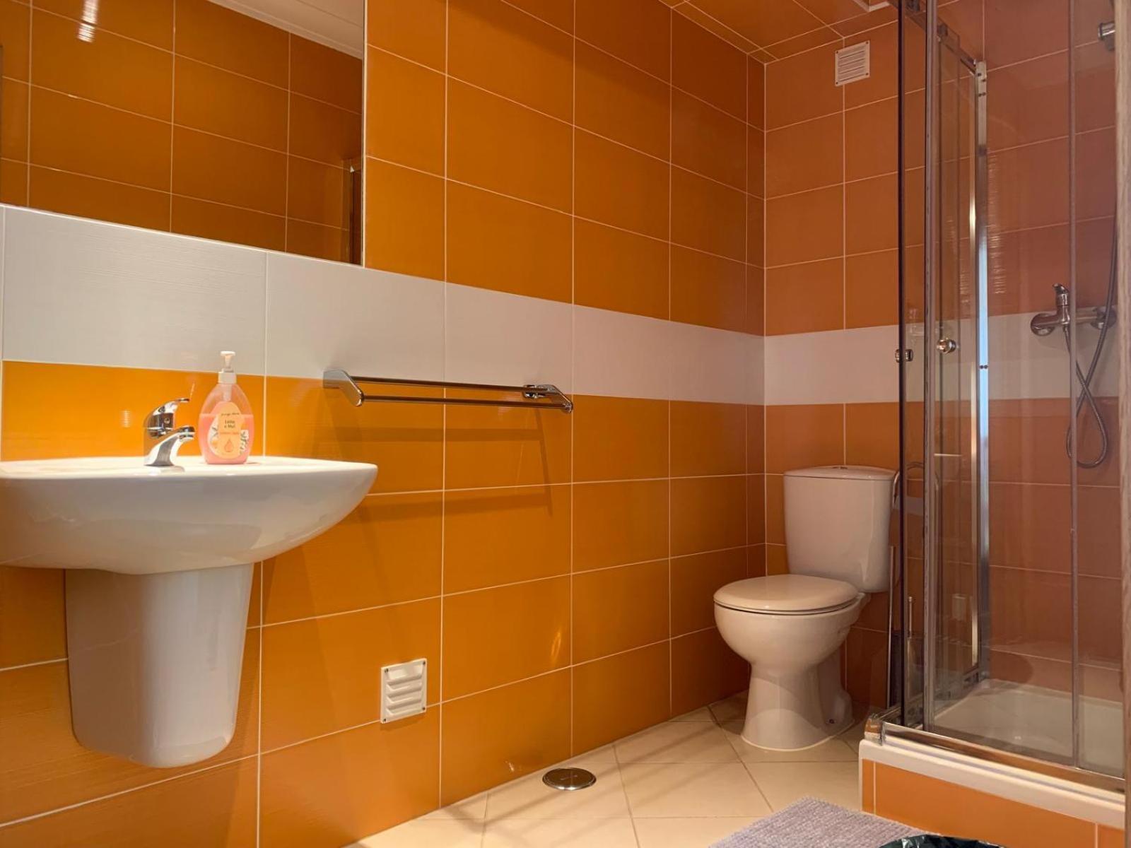Blue Moon Guesthouse Lagos Bagian luar foto