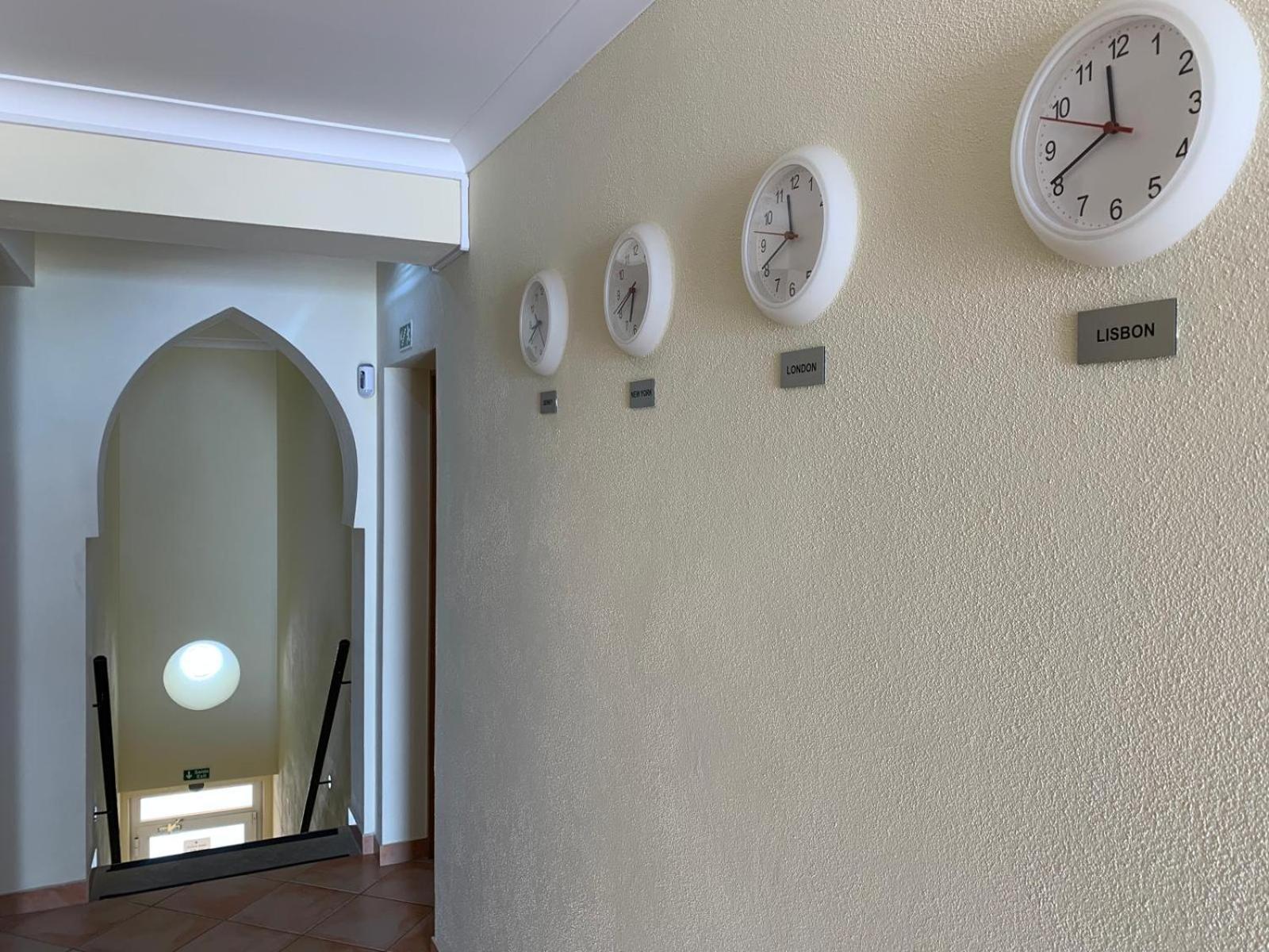 Blue Moon Guesthouse Lagos Bagian luar foto