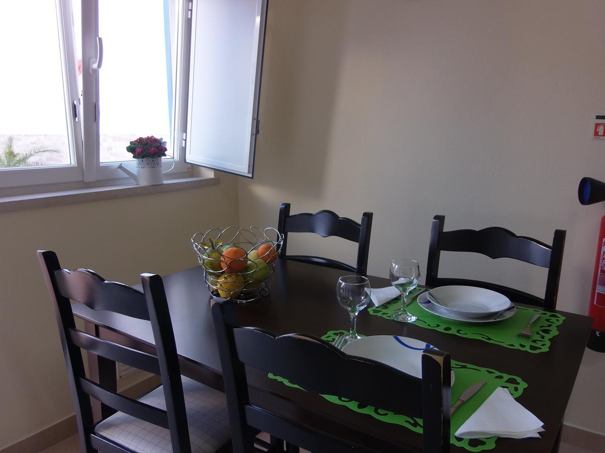 Blue Moon Guesthouse Lagos Bagian luar foto